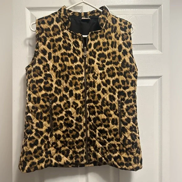 Only Weekend vest - Picture 1 of 1